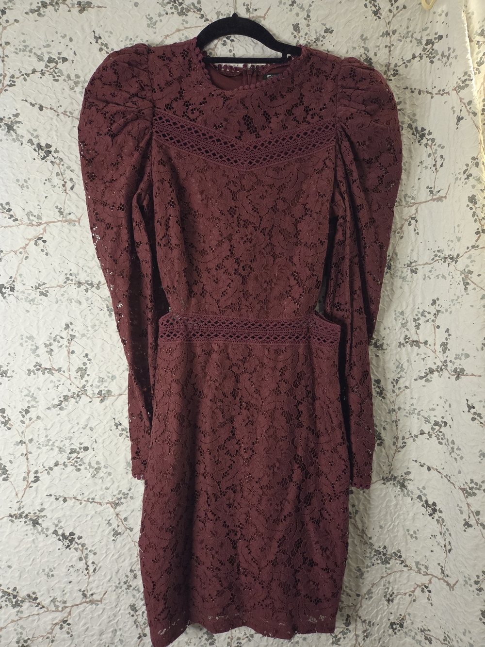Express Burgundy Lace Puff-Sleeve Midi Dress